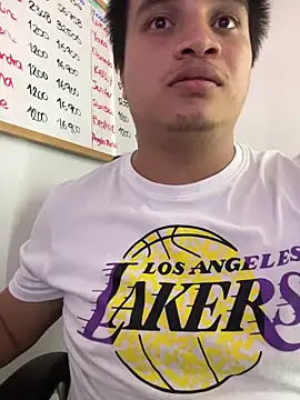 Snapshot of ahntony__69 chatting on 02/03/26, 08:41 ahntony 69 online show from 02/03/26, 08:41