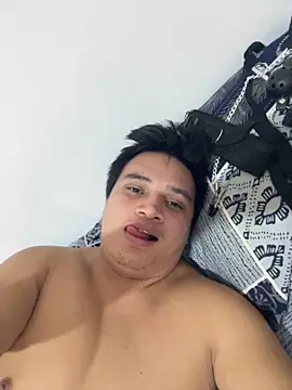 Snapshot of ahntony__69 chatting on 02/11/26, 09:09 ahntony 69 online show from 02/11/26, 09:09