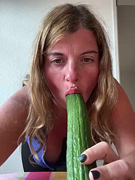 Lombada online show from 10/21/25, 01:23