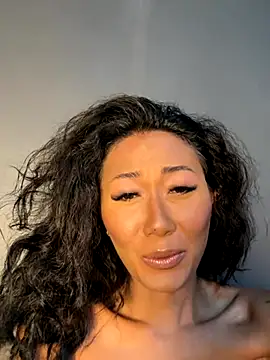 thai-dreamgirl online show from 10/03/25, 11:35