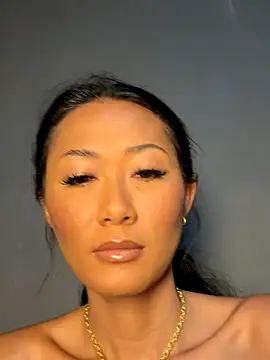 thai-dreamgirl online show from 11/17/25, 11:21