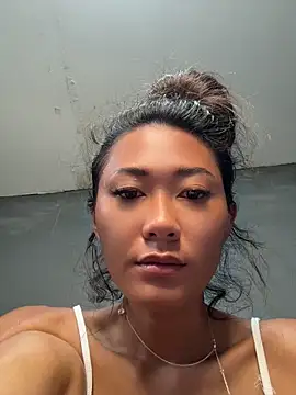Snapshot of thai-dreamgirl chatting on 06/19/26, 11:52 thai-dreamgirl online show from 06/19/26, 11:52