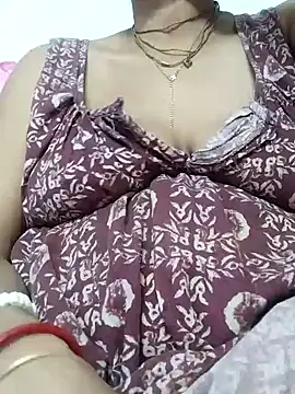 Snapshot of miss-Riy chatting on 12/18/24, 07:19 miss-Riy online show from 12/18/24, 07:19