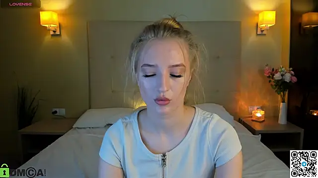 Snapshot of Stacy_River chatting on 11/26/25, 09:43 Stacy River online show from 11/26/25, 09:43