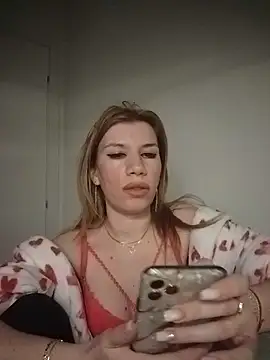 EvaRush online show from 02/25/26, 07:01