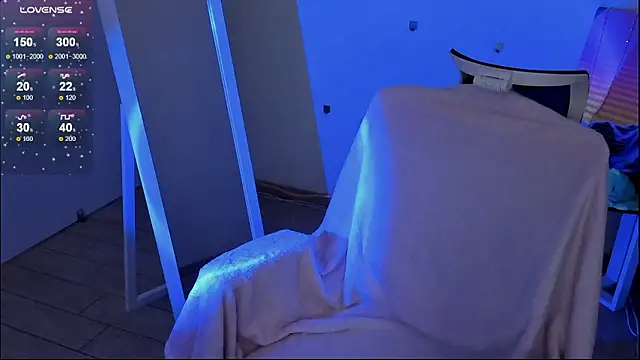 Fire Bestie online show from 01/11/26, 02:00