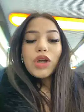 Snapshot of Chloe__Moon chatting on 12/11/24, 11:19 Chloe  Moon online show from 12/11/24, 11:19