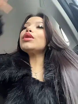 Snapshot of Chloe__Moon chatting on 01/13/26, 12:32 Chloe Moon online show from 01/13/26, 12:32