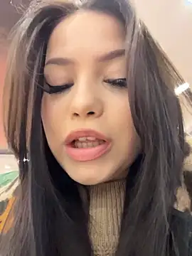 Snapshot of Chloe__Moon chatting on 02/09/26, 02:10 Chloe Moon online show from 02/09/26, 02:10