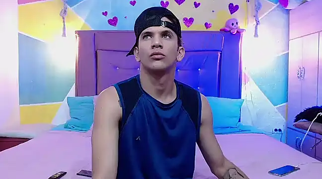 tylor boy online show from 03/19/25, 03:41