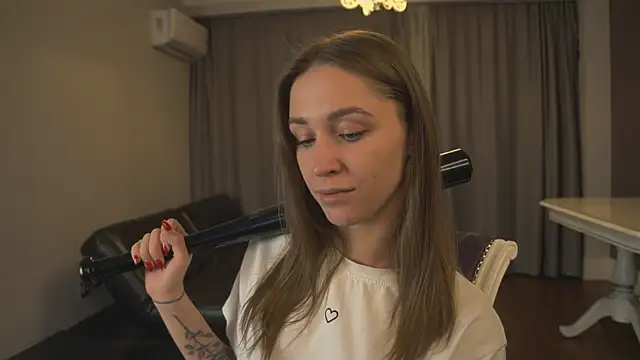 RennieLewis online show from 12/08/24, 09:19