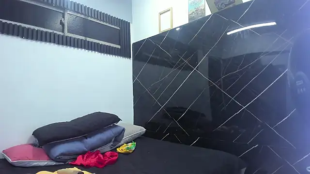 Analiasmith89 online show from 01/18/26, 04:27