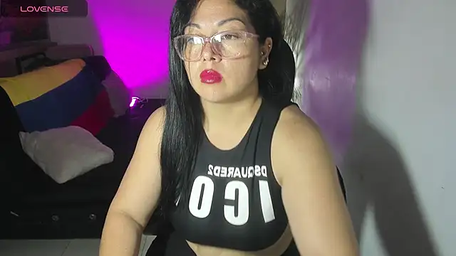 Snapshot of jessicarabbit_1 chatting on 07/04/26, 04:07 jessicarabbit 1 online show from 07/04/26, 04:07