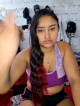 Snapshot of sariitha_sw chatting on 07/04/26, 02:56 sariitha sw online show from 07/04/26, 02:56