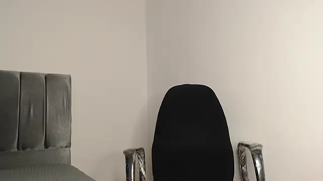 alex-lover online show from 10/05/25, 01:26