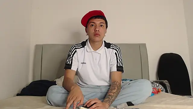 Snapshot of alex-lover chatting on 02/11/26, 02:49 alex-lover online show from 02/11/26, 02:49