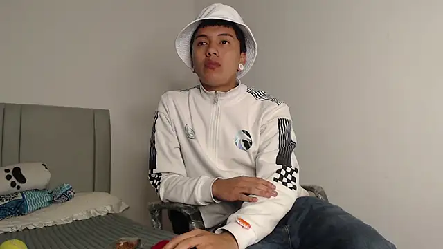 Snapshot of alex-lover chatting on 03/11/26, 03:12 alex-lover online show from 03/11/26, 03:12