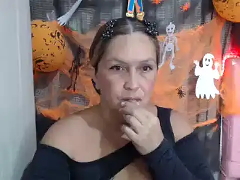 mom son dirty online show from 10/19/25, 02:29