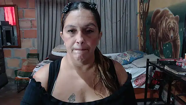 Snapshot of mom_son_dirty chatting on 03/29/26, 01:44 mom son dirty online show from 03/29/26, 01:44