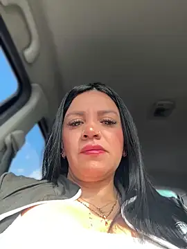 Snapshot of Milff_parkerrr chatting on 01/23/25, 01:35 Milff parkerrr online show from 01/23/25, 01:35