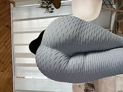 Snapshot of Milff_parkerrr chatting on 01/31/25, 02:17 Milff parkerrr online show from 01/31/25, 02:17