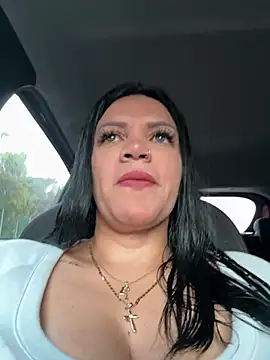 Snapshot of Milff_parkerrr chatting on 02/17/25, 11:23 Milff parkerrr online show from 02/17/25, 11:23