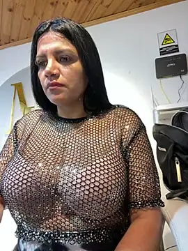 Snapshot of Milff_parkerrr chatting on 02/22/25, 04:09 Milff parkerrr online show from 02/22/25, 04:09