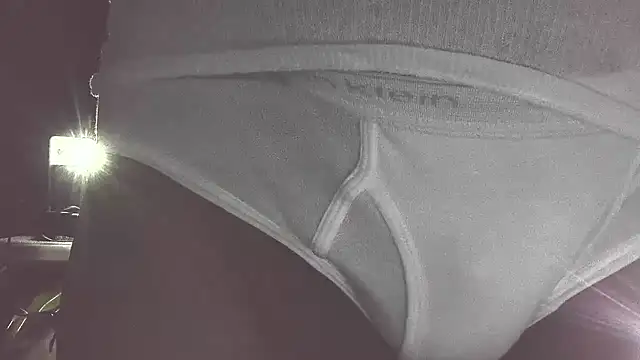 Snapshot of briefsguy4life@xh chatting on 09/13/25, 05:07 briefsguy4lifexh online show from 09/13/25, 05:07