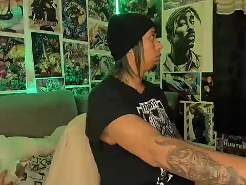 Snapshot of jonhcarrie chatting on 04/03/26, 01:47 jonhcarrie online show from 04/03/26, 01:47