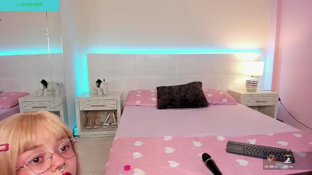 MARCUS AND HIKARY online show from 12/19/24, 11:35