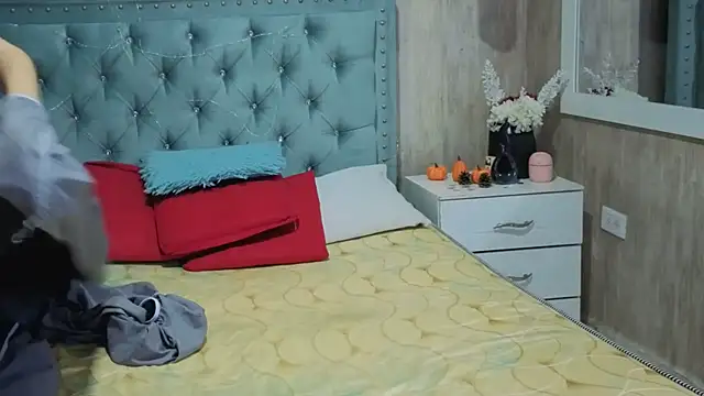 Marcelaa fox online show from 03/04/26, 07:31