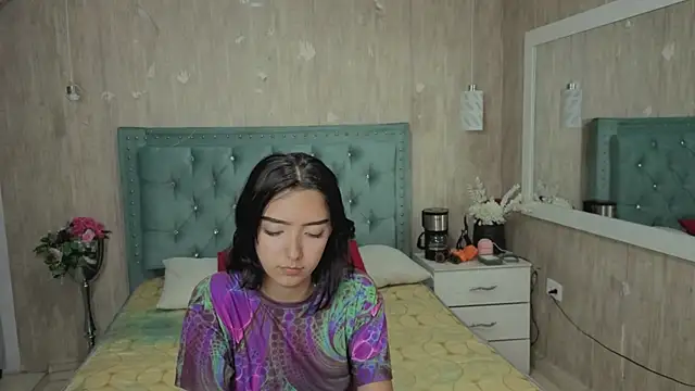 Snapshot of Marcelaa_fox chatting on 04/14/26, 10:05 Marcelaa fox online show from 04/14/26, 10:05