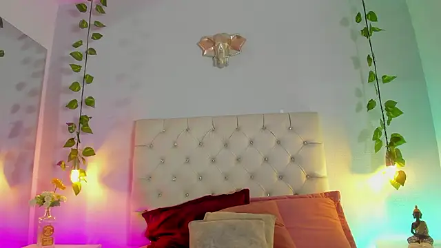 Isabella Flowers online show from 02/13/26, 08:05