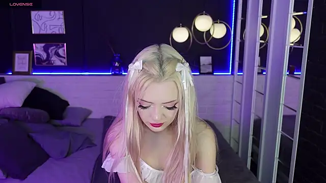 Snapshot of EmilyAir chatting on 01/24/25, 03:32 EmilyAir online show from 01/24/25, 03:32
