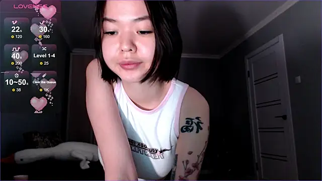 Snapshot of osaka_nia chatting on 02/01/25, 03:50 osaka nia online show from 02/01/25, 03:50