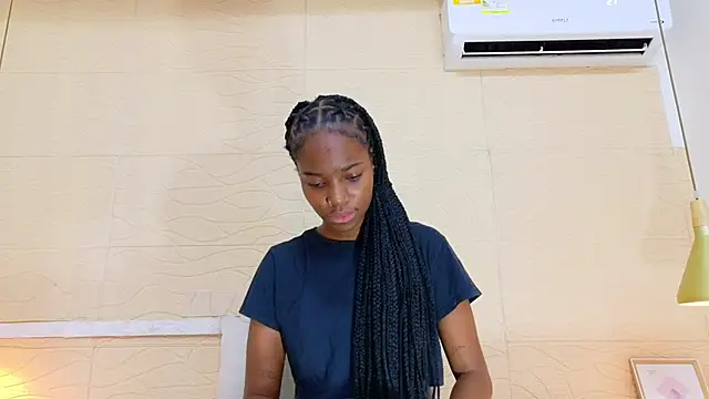 Snapshot of Chocolatte_bar chatting on 02/23/25, 01:10 Chocolatte bar online show from 02/23/25, 01:10