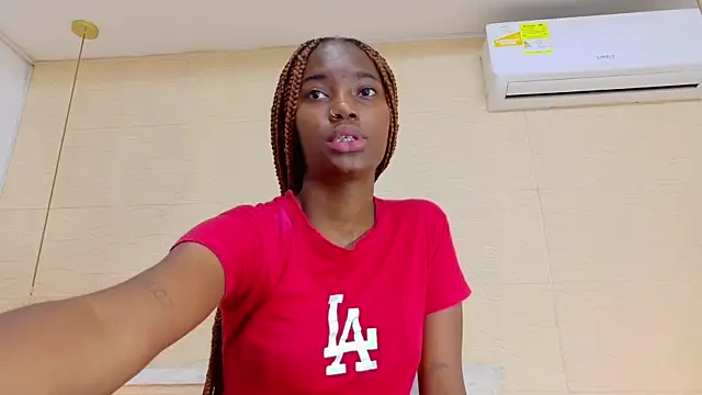 Snapshot of Chocolatte_bar chatting on 03/12/25, 01:19 Chocolatte bar online show from 03/12/25, 01:19