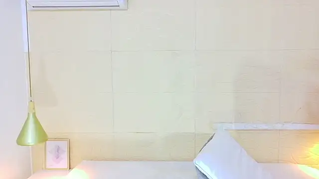 Snapshot of Chocolatte_bar chatting on 11/04/25, 02:05 Chocolatte bar online show from 11/04/25, 02:05