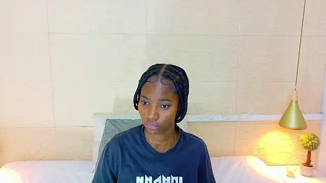 Chocolatte bar online show from 02/25/26, 01:43