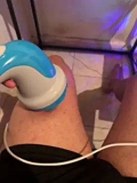 Toalha1 online show from 04/18/26, 11:27