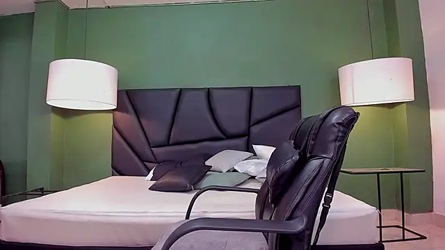 Snapshot of Matthew_Dixonn chatting on 01/19/25, 10:17 Matthew Dixonn online show from 01/19/25, 10:17