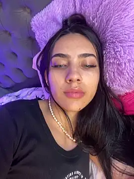 IsaValencia online show from 01/09/25, 11:02