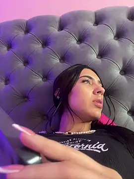 IsaValencia online show from 01/10/25, 02:57