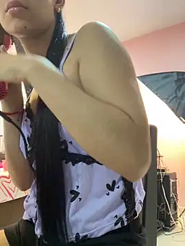 IsaValencia online show from 02/05/25, 06:26