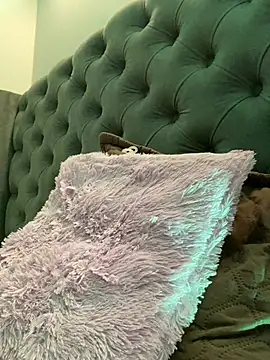 IsaValencia online show from 02/06/25, 03:37