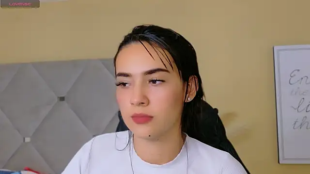 IsaValencia online show from 09/11/25, 12:44