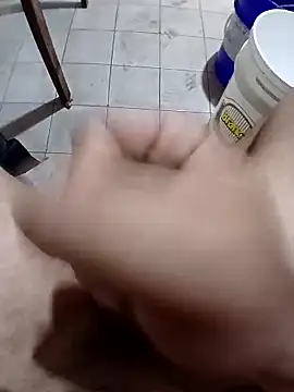 Snapshot of Alva14cm chatting on 01/06/25, 08:18 Alva14cm online show from 01/06/25, 08:18