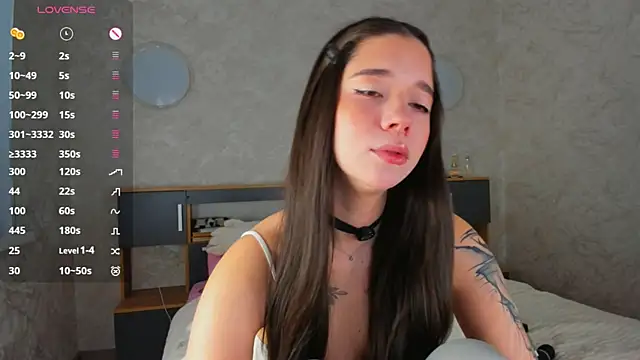 Snapshot of Butterflys1268 chatting on 06/10/26, 04:23 Butterflys1268 online show from 06/10/26, 04:23