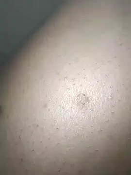 Snapshot of rohitlov150 chatting on 02/19/25, 01:17 rohitlov150 online show from 02/19/25, 01:17