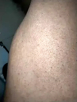 Snapshot of rohitlov150 chatting on 11/20/25, 01:00 rohitlov150 online show from 11/20/25, 01:00